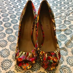 Multi Colored Open Toed Madden Girl Pumps